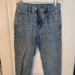 American Eagle Mom Jean